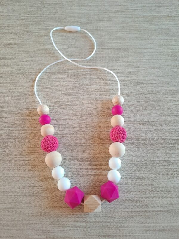 1-97 (2) Collier d'allaitement, de portage et de dentition