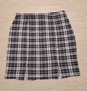 27-158 (1) Jupe - 14 ans