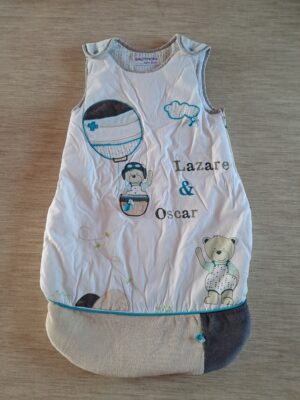 37-04 (1) Gigoteuse- 0 à 6 mois