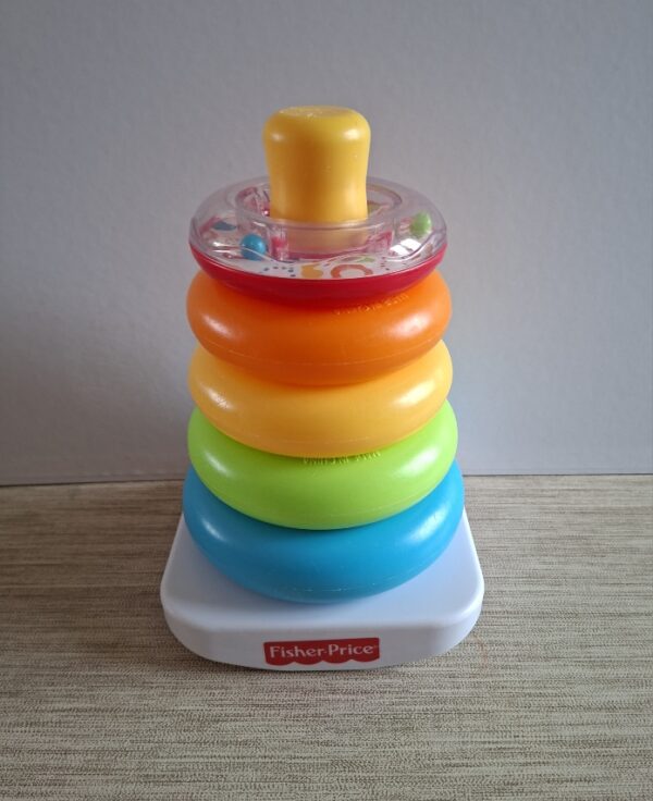 Pyramide arc en ciel- dès 6 mois