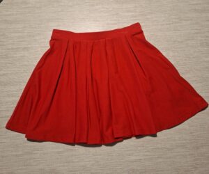 70-38 (1) Jupe- 8 ans