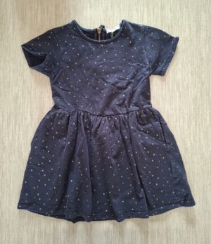 89-1 (1) Robe - 6 ans